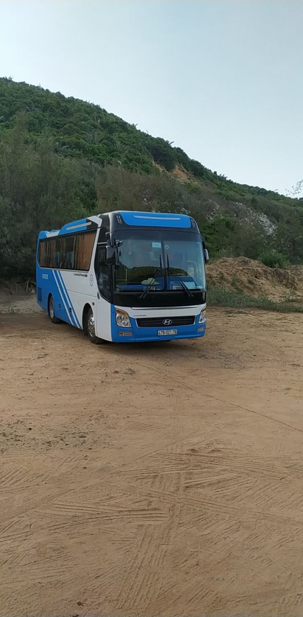 THUÊ XE TOUR 29 CHỖ UNIVERSE/SAMCO/COUNTY